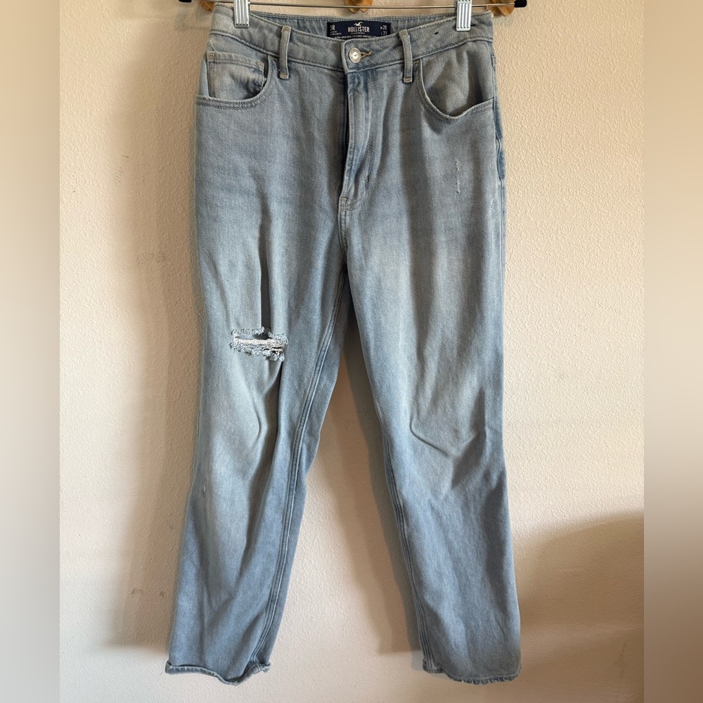 Hollister Women Ultra High- Rise Straight Faded Blue Slim Jeans
